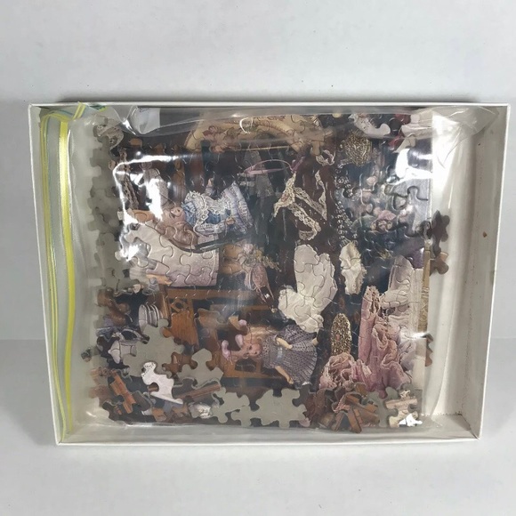Springbok Hallmark Puzzle  Grandmothers Dolls 500 - Picture 2 of 8